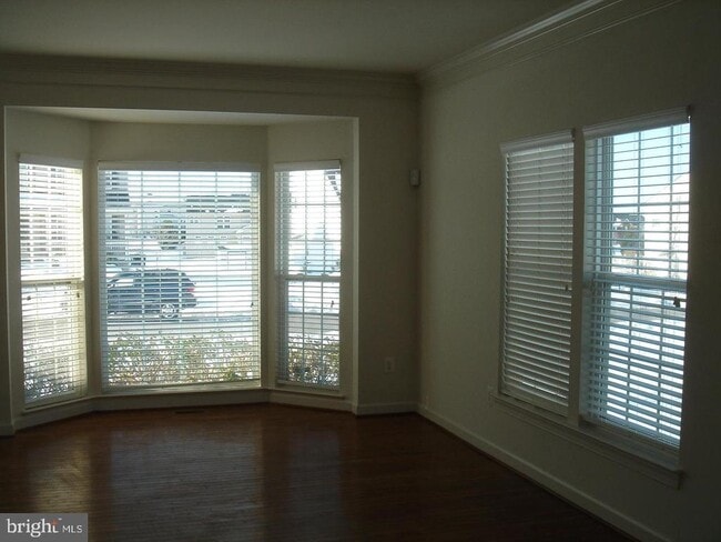 Building Photo - 11017 Baldwin Dr