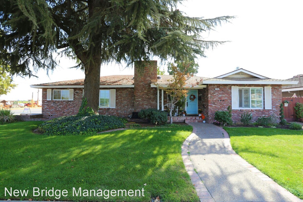 3 br, 3.5 bath House 2780 E Canal Drive House Rental in Turlock, CA