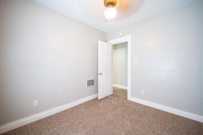 Foto del edificio - 1431 N 6th St