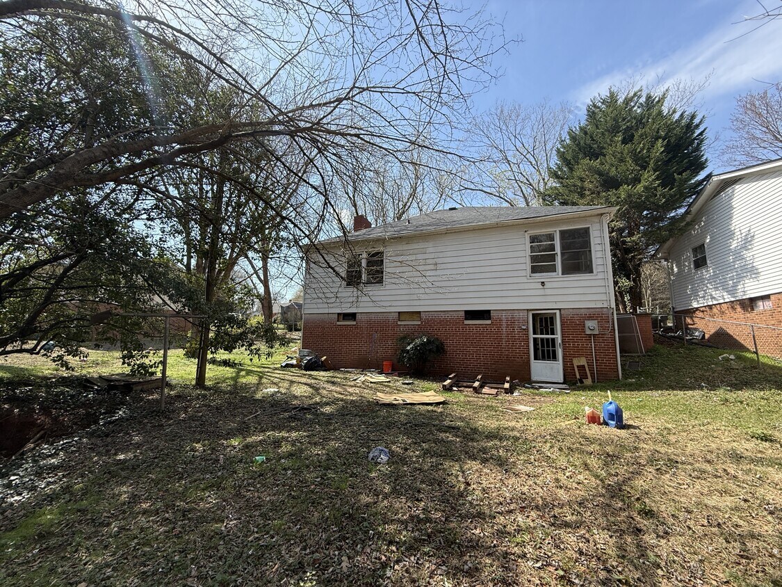 Building Photo - 1010 Tabor St