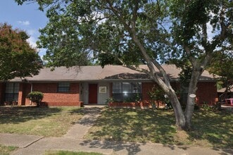 Building Photo - 1153 Highpoint Rd
