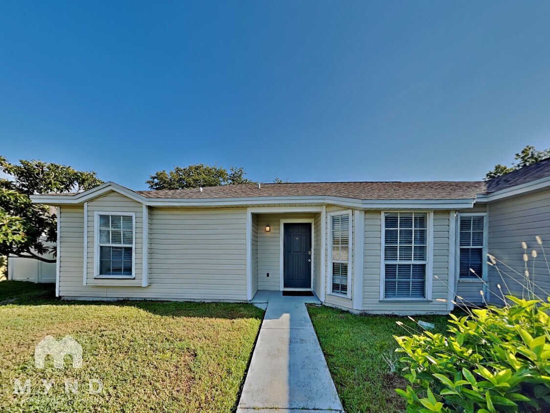Primary Photo - 3 Dorset Dr