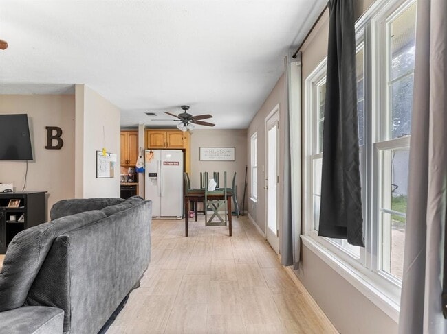 Building Photo - 2208 Gontier Dr