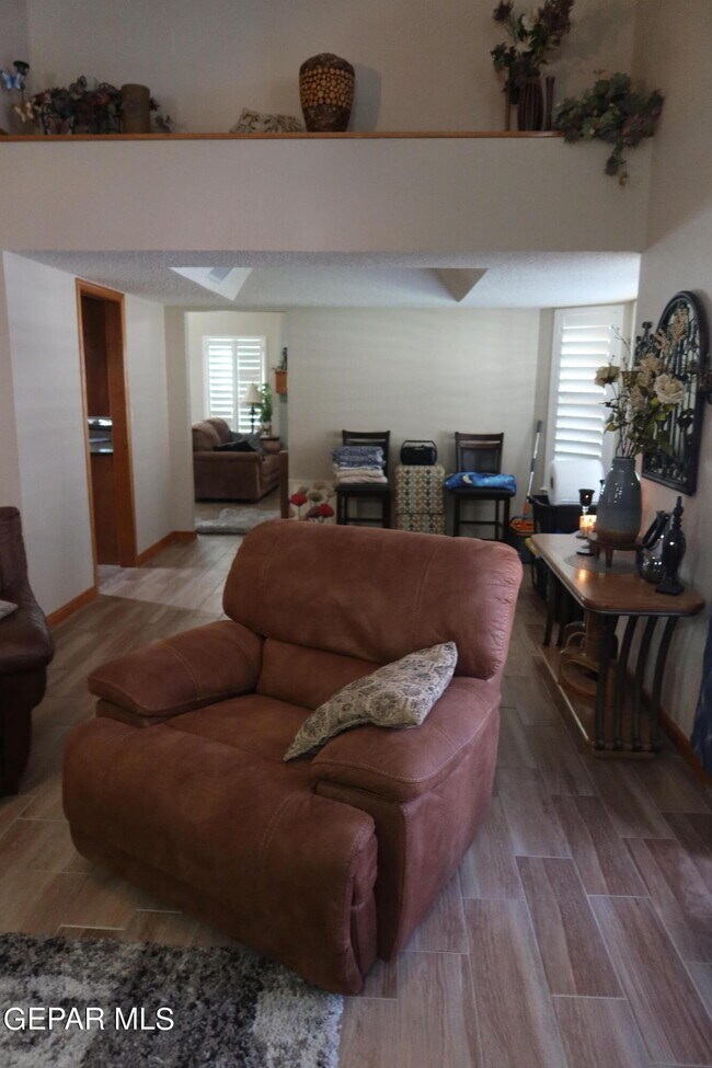 Building Photo - 861 Dulce Tierra Dr