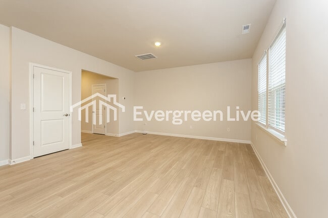 Foto del edificio - 817 Pear Blossom Ct