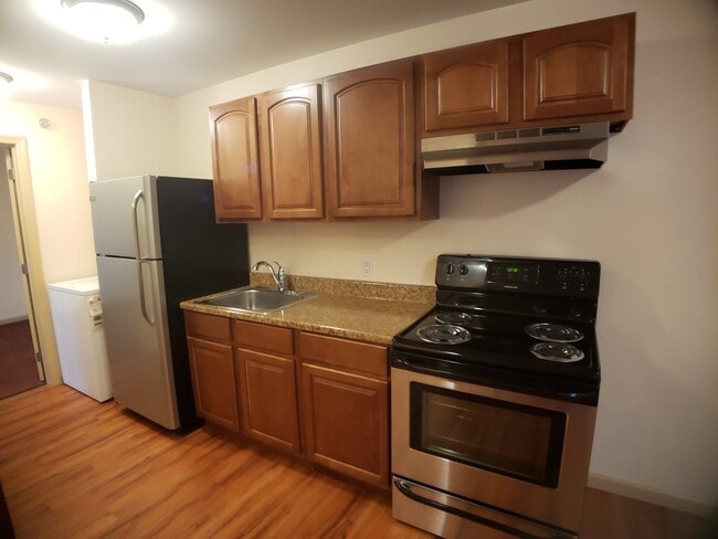 Building Photo - 83 Beall St