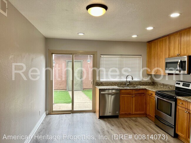 Building Photo - 2 br, 2 bath House - 1463-E N. Broadway