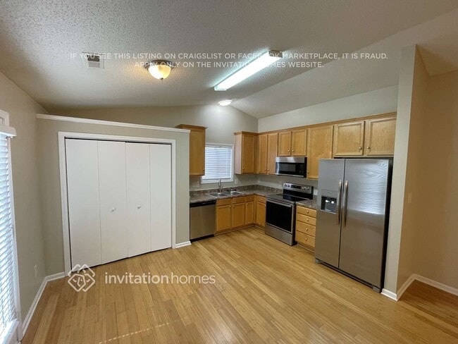 Building Photo - 5882 Culloden Ct