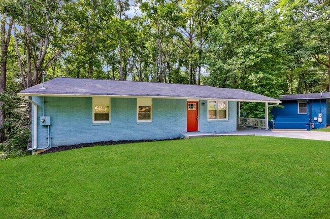 Building Photo - 664 Indigo Ln NW