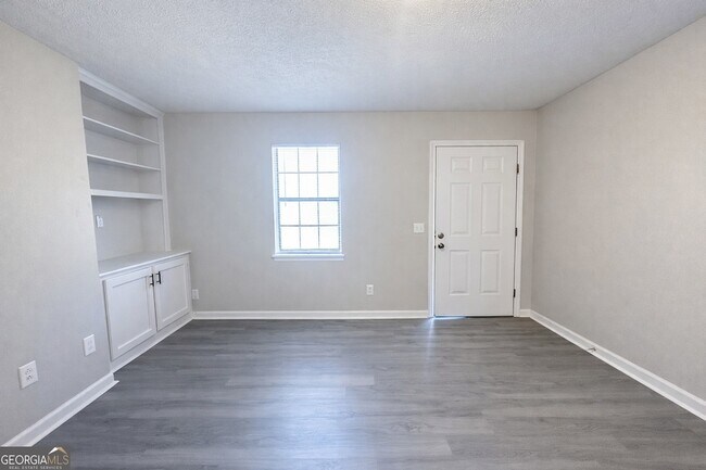 Foto del edificio - 271 E Wright St