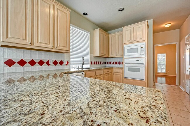 Foto del edificio - 12419 Shadycrest Dr