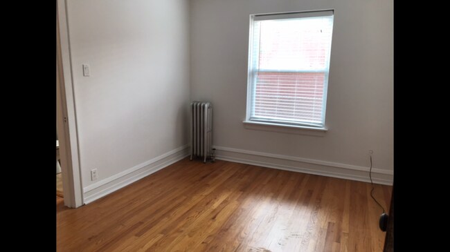 Foto del edificio - 5800 N Mason Ave