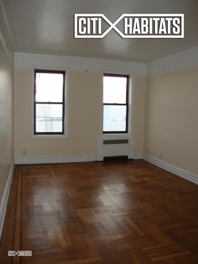 Building Photo - 19 19th St