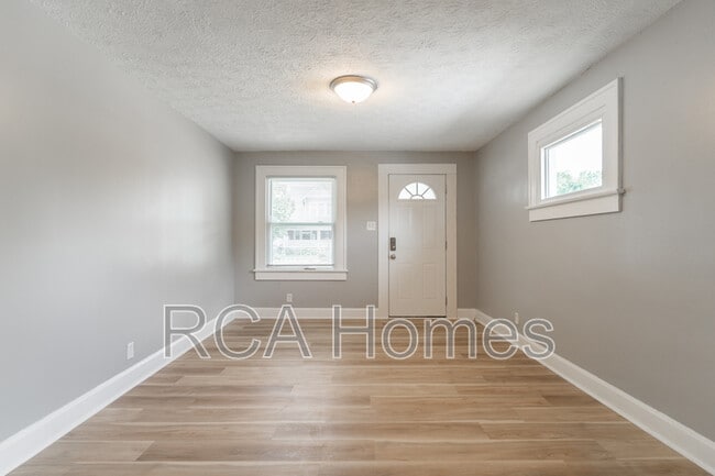 Foto del edificio - 1423 N Olney St