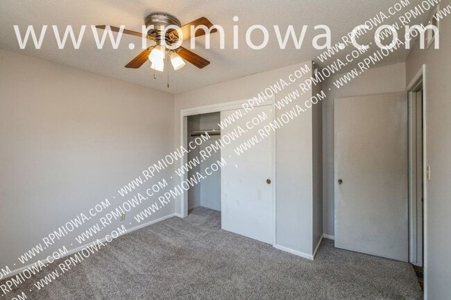 Building Photo - 2056 NW Hickory Ln