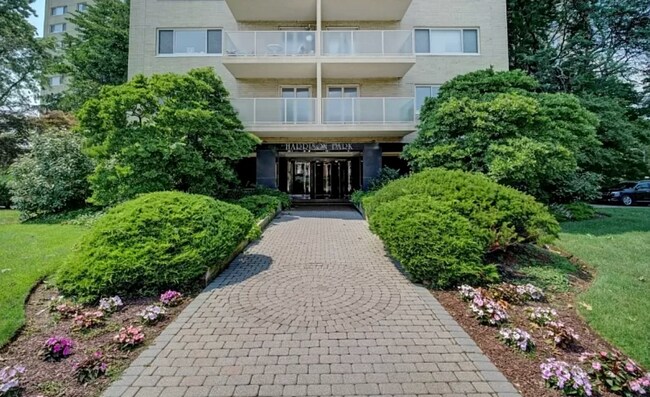 Foto del edificio - 377 S Harrison St