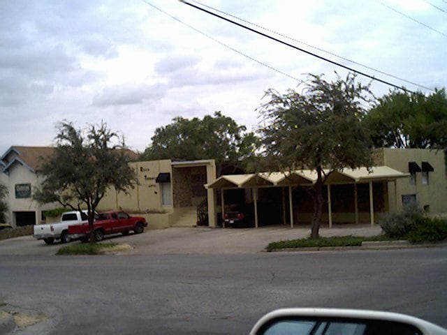 Primary Photo - 911 Scurry St