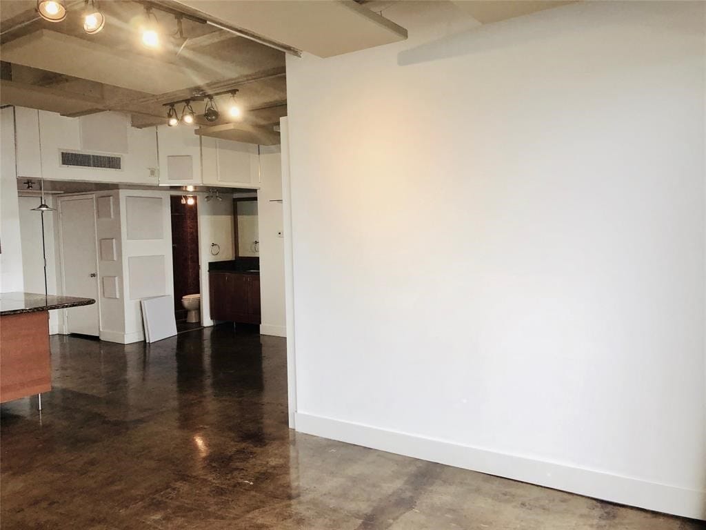 Foto principal - 2016 Main St