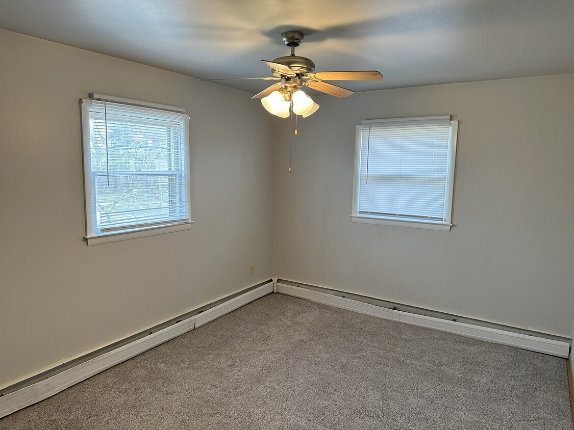 Building Photo - W144S7909 Durham Dr