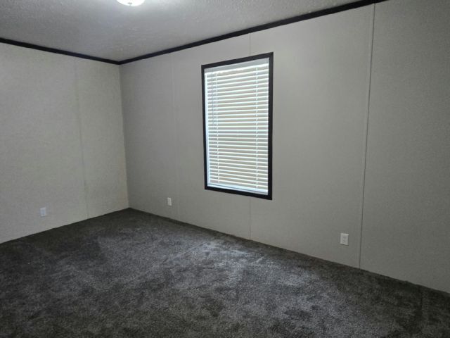 Foto del edificio - 525 Waxwing Ln