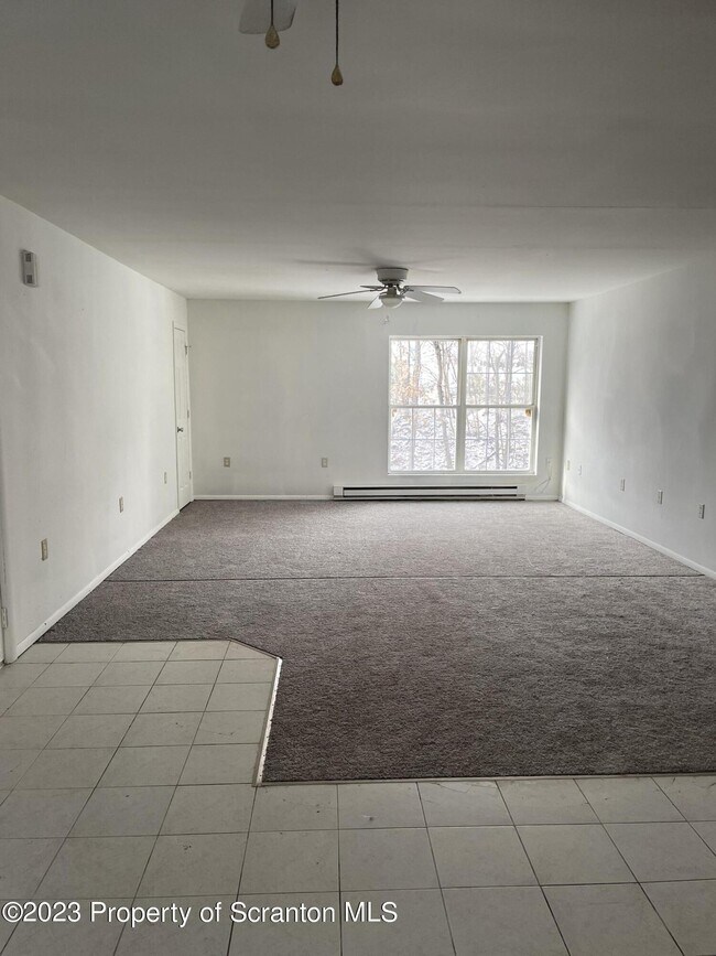 Building Photo - 100 Colan Ct