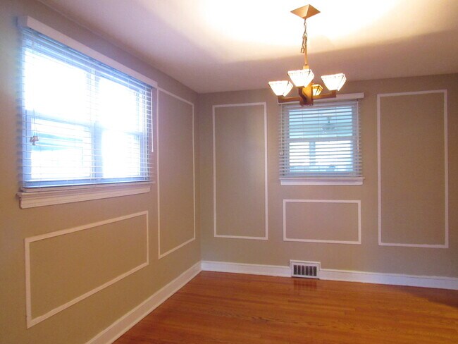 Foto del edificio - 5333 Ames St NE