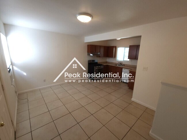 Foto del edificio - 3 br, 1 bath House - 4301 W. Nichols Avenu...