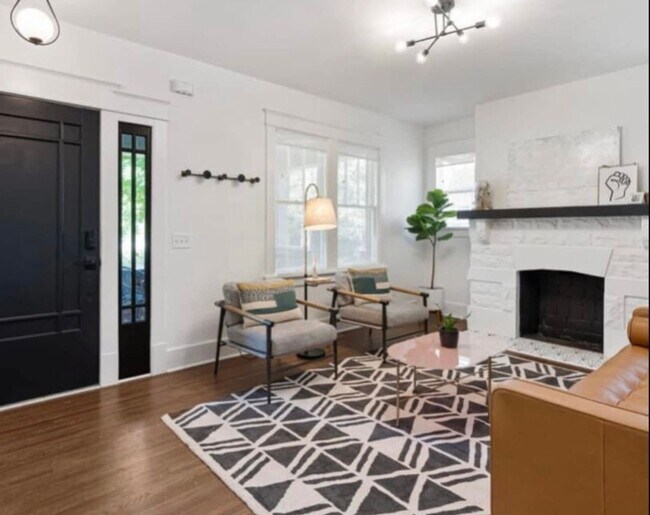 Building Photo - 1002 Fairwin Ave