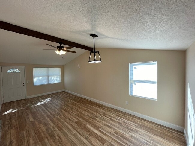 Foto del edificio - Newly Renovated 2BR/2BA Apopka Home with Spacious Fenced in Yard!!