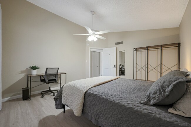 Foto del edificio - 14625 N 26th Ave