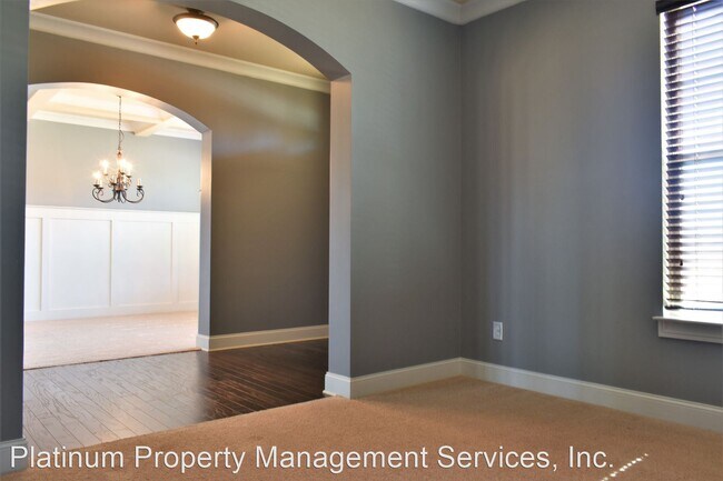 Foto del edificio - 5 br, 4 bath House - 2603 Dayview Ln