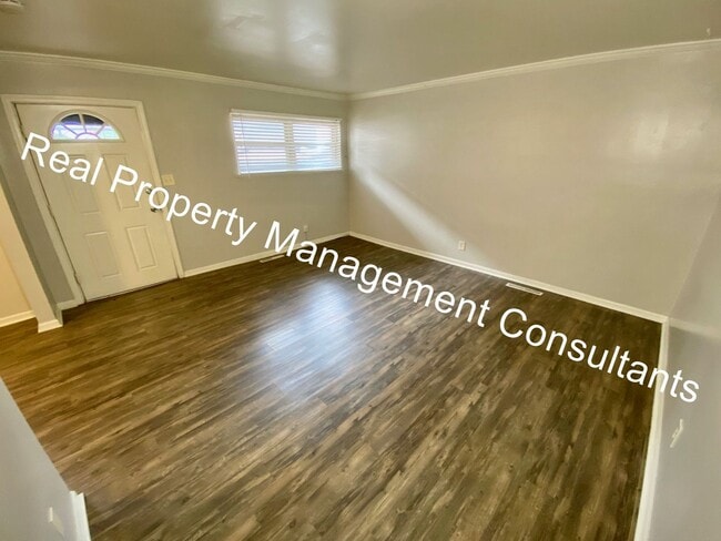 Building Photo - Westport Sept Move In Special!