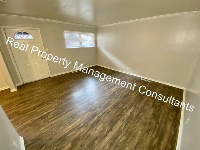 Foto del edificio - Westport Sept Move In Special!