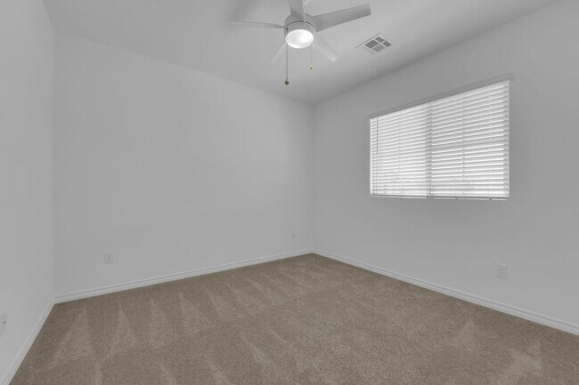 Foto del edificio - 4368 Bayley Skye Ave