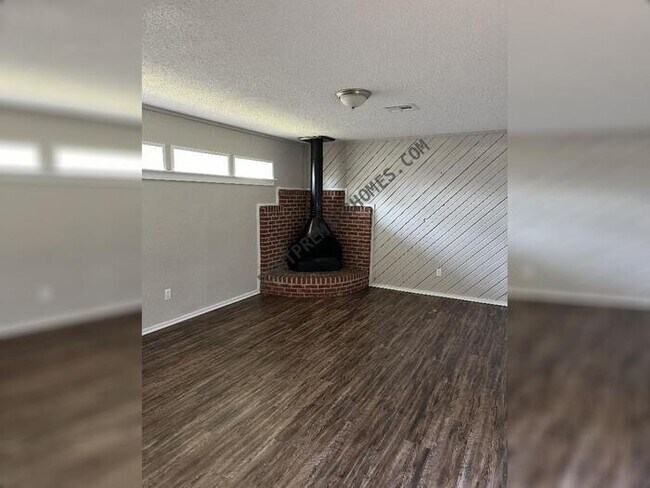 Building Photo - 10301 Sunnymeade Pl