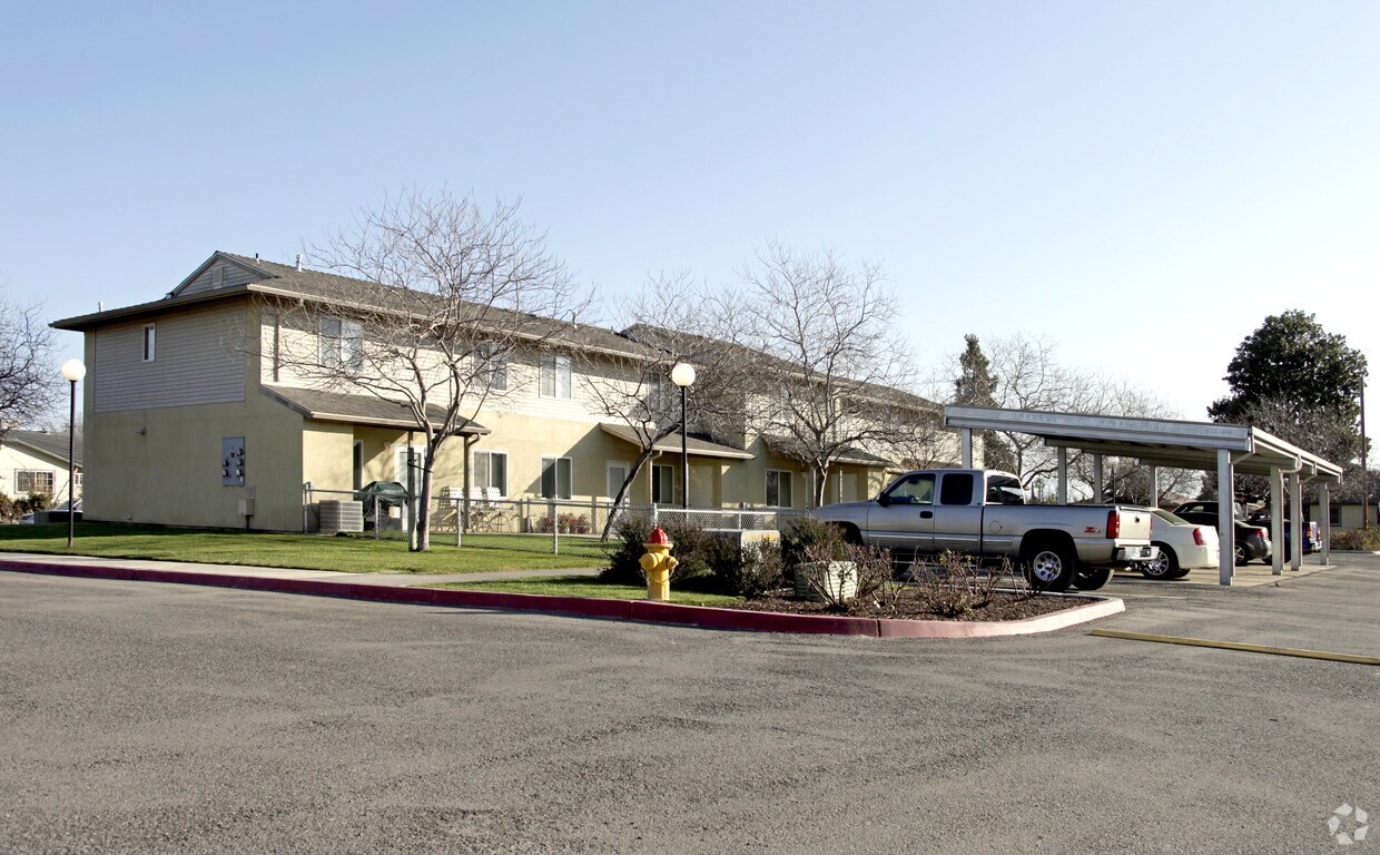 Foto del edificio - Poplar Grove Apartments