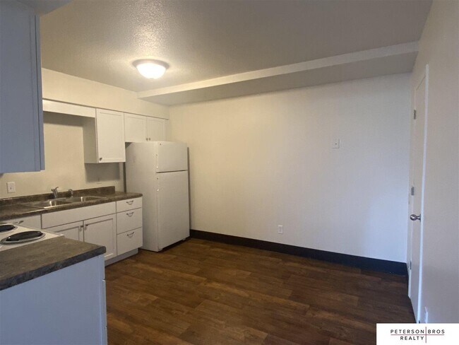 Building Photo - 3715 Harrison St