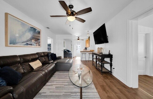 Foto del edificio - 2317 N Ocean Blvd