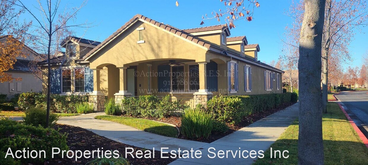 Foto principal - 2 br, 2 bath House - 1621 Eskaton Loop