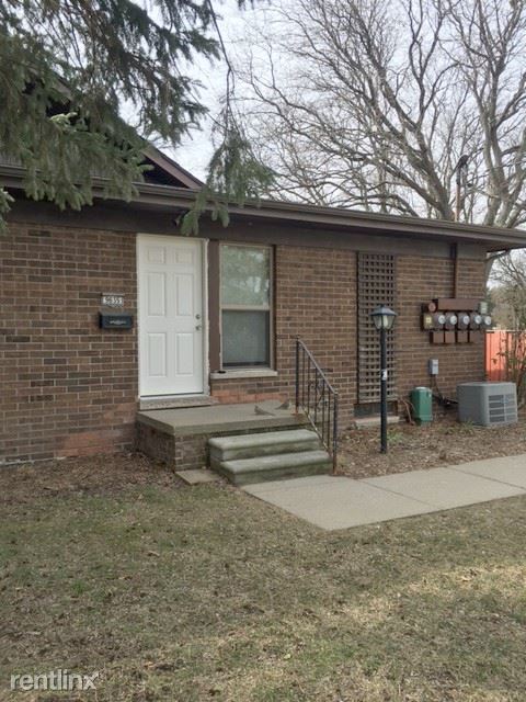 Building Photo - 9635 Elm St