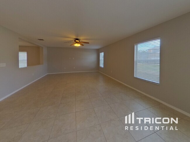 Building Photo - 4719 Ruby Red Lane Kissimmee FL