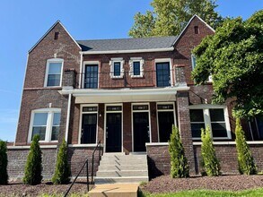 Building Photo - 3610-3612-3612 Neosho St