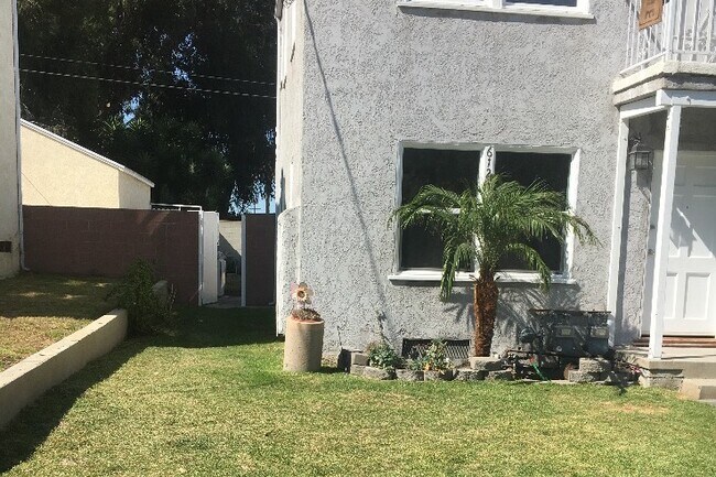 Front yard - 612 W 26th St