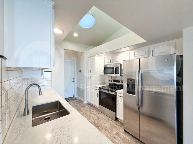 Foto del edificio - 320 S 70th St
