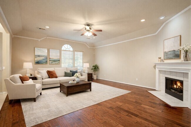 Foto del edificio - 18422 Auburn Woods Dr