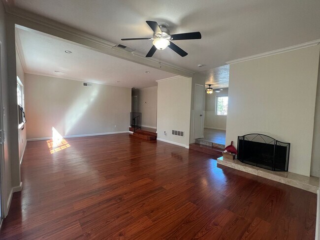 Building Photo - Blacow home for rent! $4300 plus in law