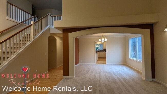 Building Photo - 5 br, 3 bath House - 3426 33rd Way NW