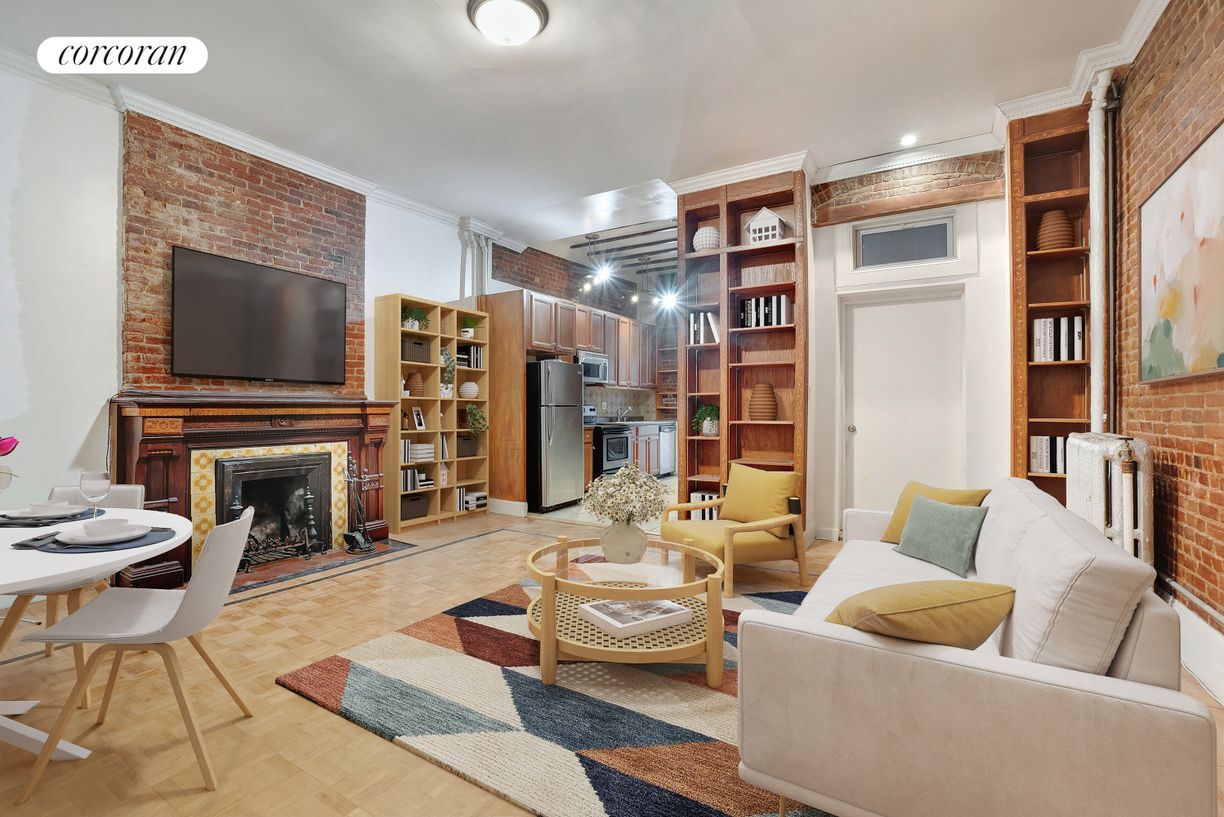 Foto principal - 114 W 71st St