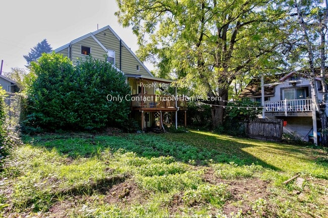 Foto del edificio - 6315 E Burnside St