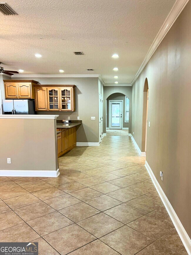 Foto del edificio - 582 Eagle Blvd